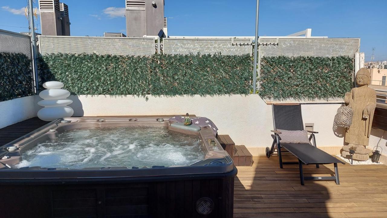 Atico De Lujo Con Jacuzzi Climatizado En Terraza Apartment Elche Exterior photo