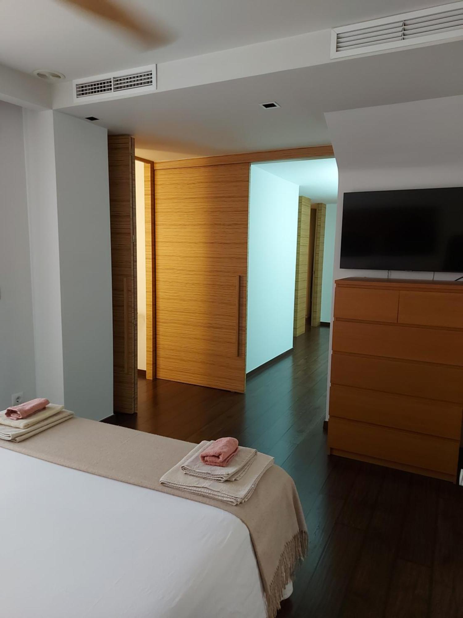 Atico De Lujo Con Jacuzzi Climatizado En Terraza Apartment Elche Exterior photo