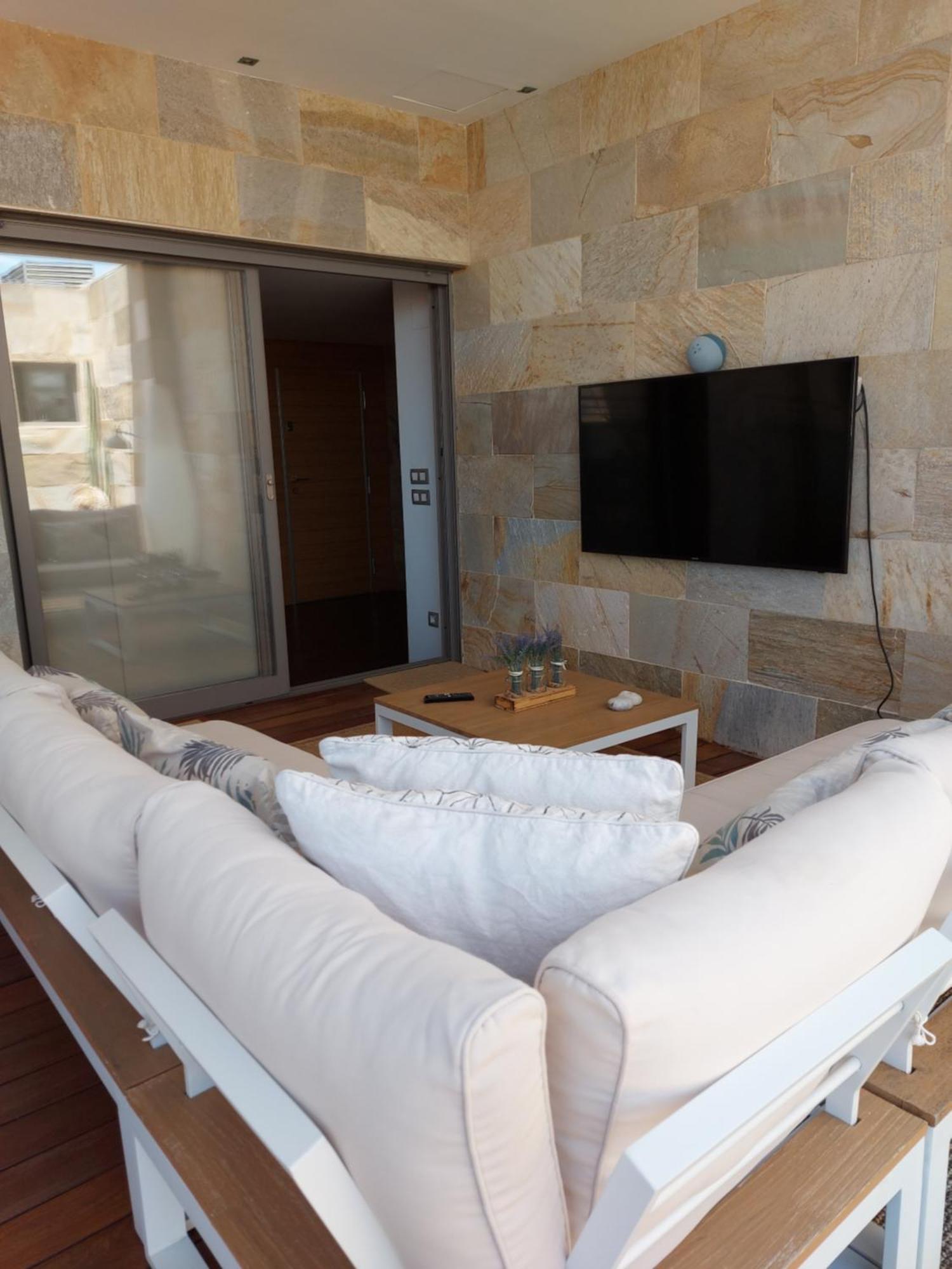 Atico De Lujo Con Jacuzzi Climatizado En Terraza Apartment Elche Exterior photo